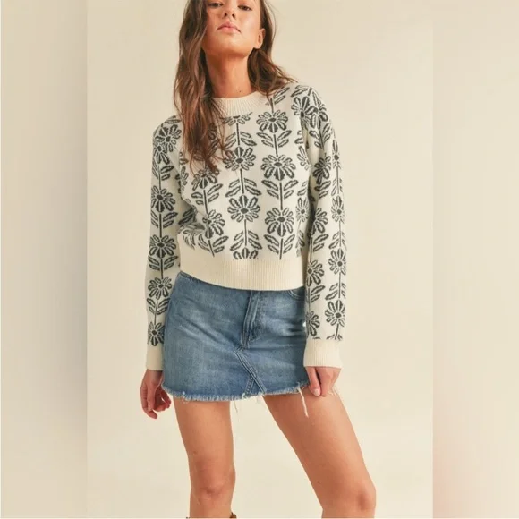 &Merci Vintage Floral Cream Sweater small NWT - Picture 1 of 5